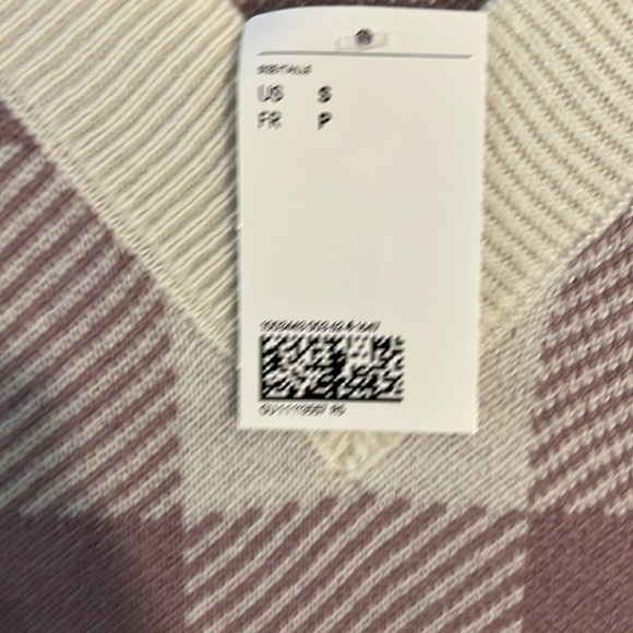 NWT H & M Lightweight (Light Purple and Off-White) Sleeveless Vest. Size: Small. - Picture 11 of 14